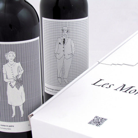 Unique gift packaging for fine Bordeaux wine, unique labels by Audrey Bakx